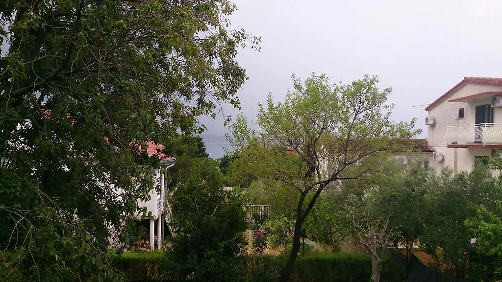 Apartments Mihoci Starigrad Paklenica